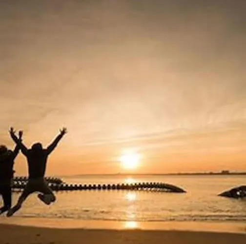 T2 à 500m De La Et Du Marché. Appartement