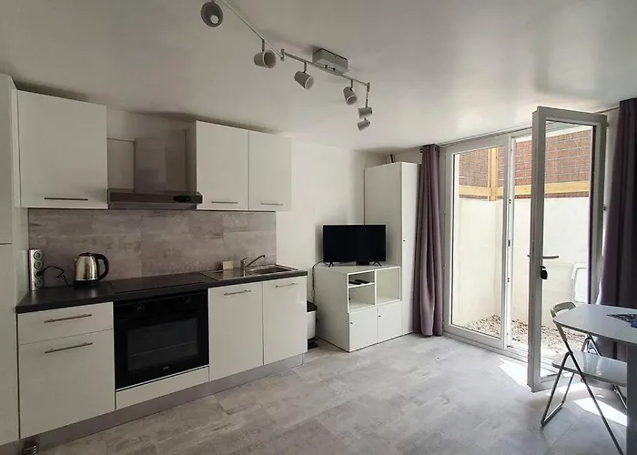 T2 à 500m De La Et Du Marché. Appartement Saint-Brévin-les-Pins