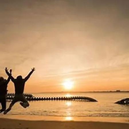 T2 A 500m De La Et Du Marche. Apartament